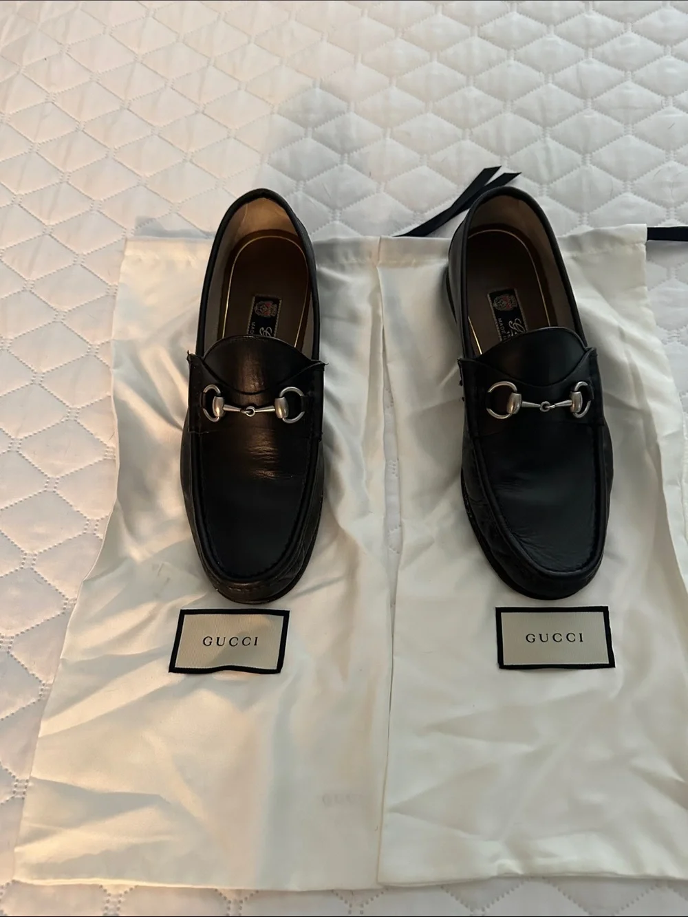Gucci Black Leather Horsebit (Silver)Slip-On Loafers, 8, Great Condition